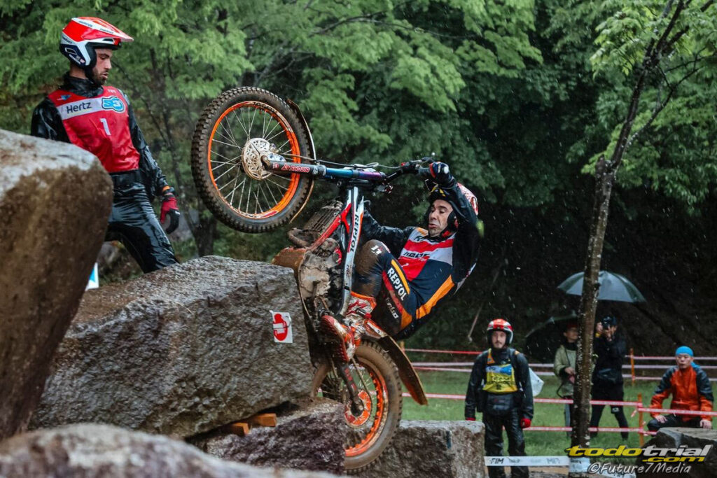 Toni Bou y Berta Abellán en Japón
